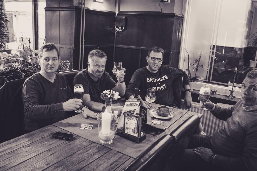 Hotel Brasserie De Kroon غولبين المظهر الخارجي الصورة